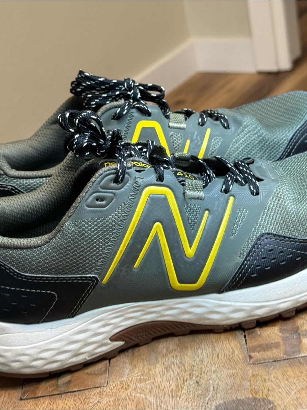 New Balance T410 Gray & Yellow Mesh Running Shoes